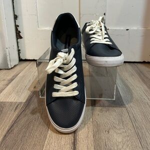 Tommy Hilfiger sneakers size 9